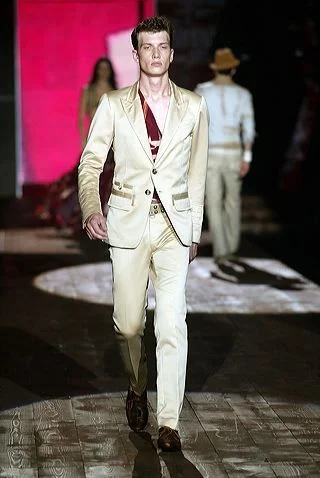 Look 15